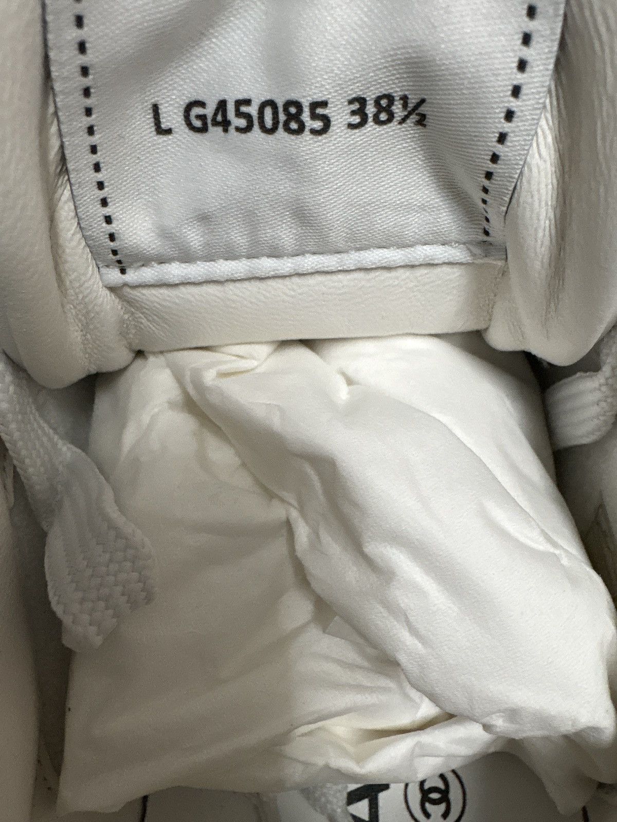 Chanel Chanel 23A G45085 Women Sneakers Size US 8.5 / IT 38.5 - 6 Thumbnail
