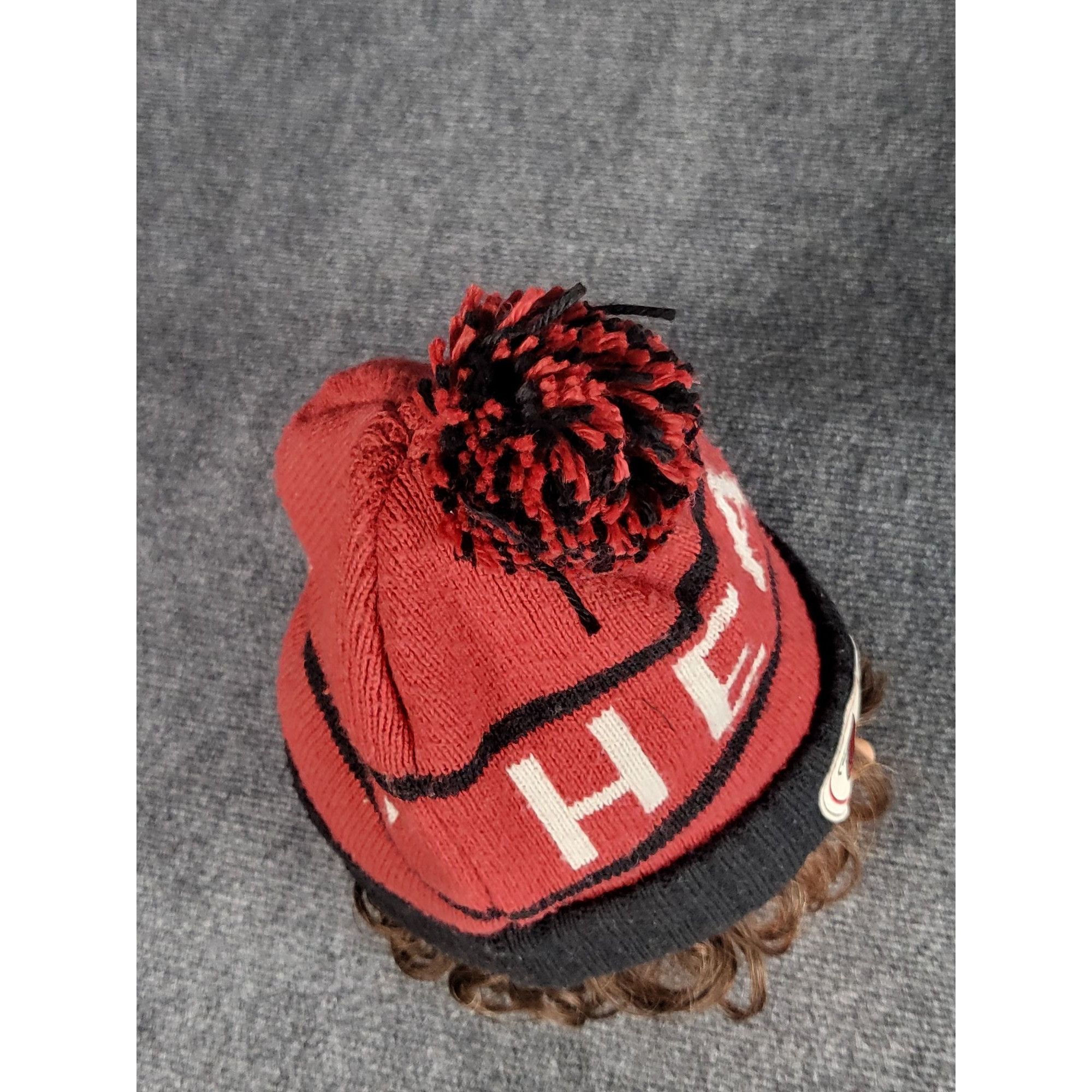 Mitchell & Ness Miami Heat Mitchell & Ness Beanie Men Logo Red Black Knit Wi Size ONE SIZE - 5 Thumbnail