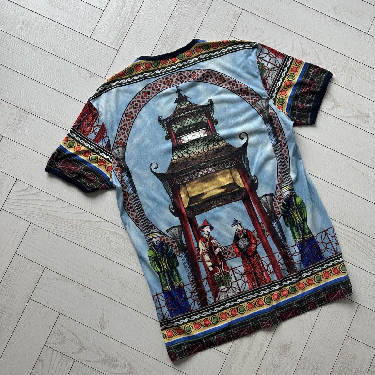 Dolce & Gabbana Dolce & Gabanna Chinese Temple AOP tee rare luxury y2k og Size US L / EU 52-54 / 3 - 2 Thumbnail