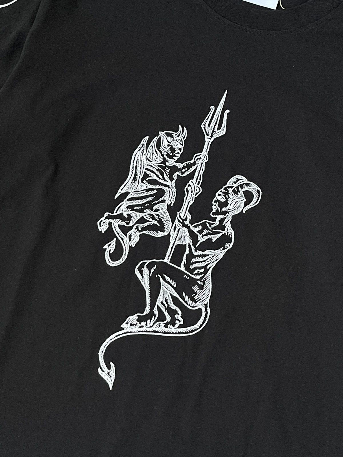 Han Kjobenhavn !DS! FW22 Han Kjobenhavn Demon Print Boxy Long Sleeve Size US L / EU 52-54 / 3 - 7 Thumbnail
