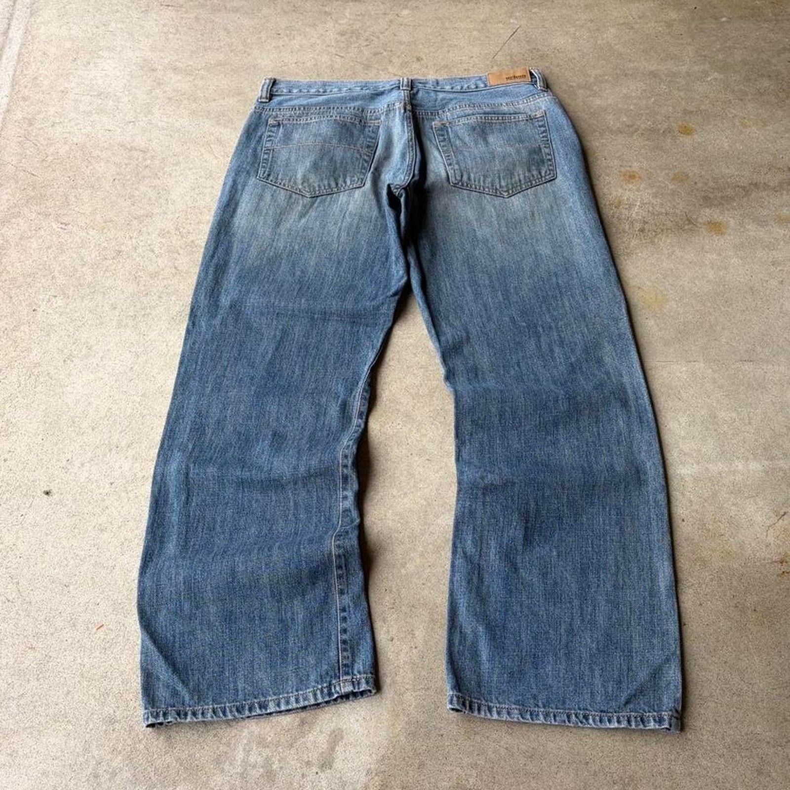 Levi's 2000s baggy medium wash jeans Size US 36 / EU 52 - 3 Thumbnail
