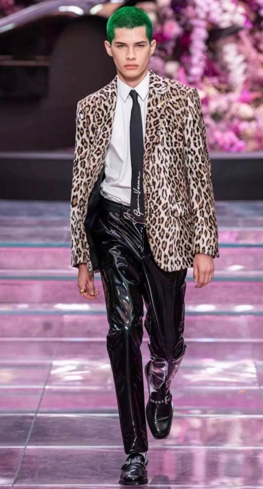 Versace Versace Main Line Plush Blazer Size US S / EU 44-46 / 1 - 1 Thumbnail