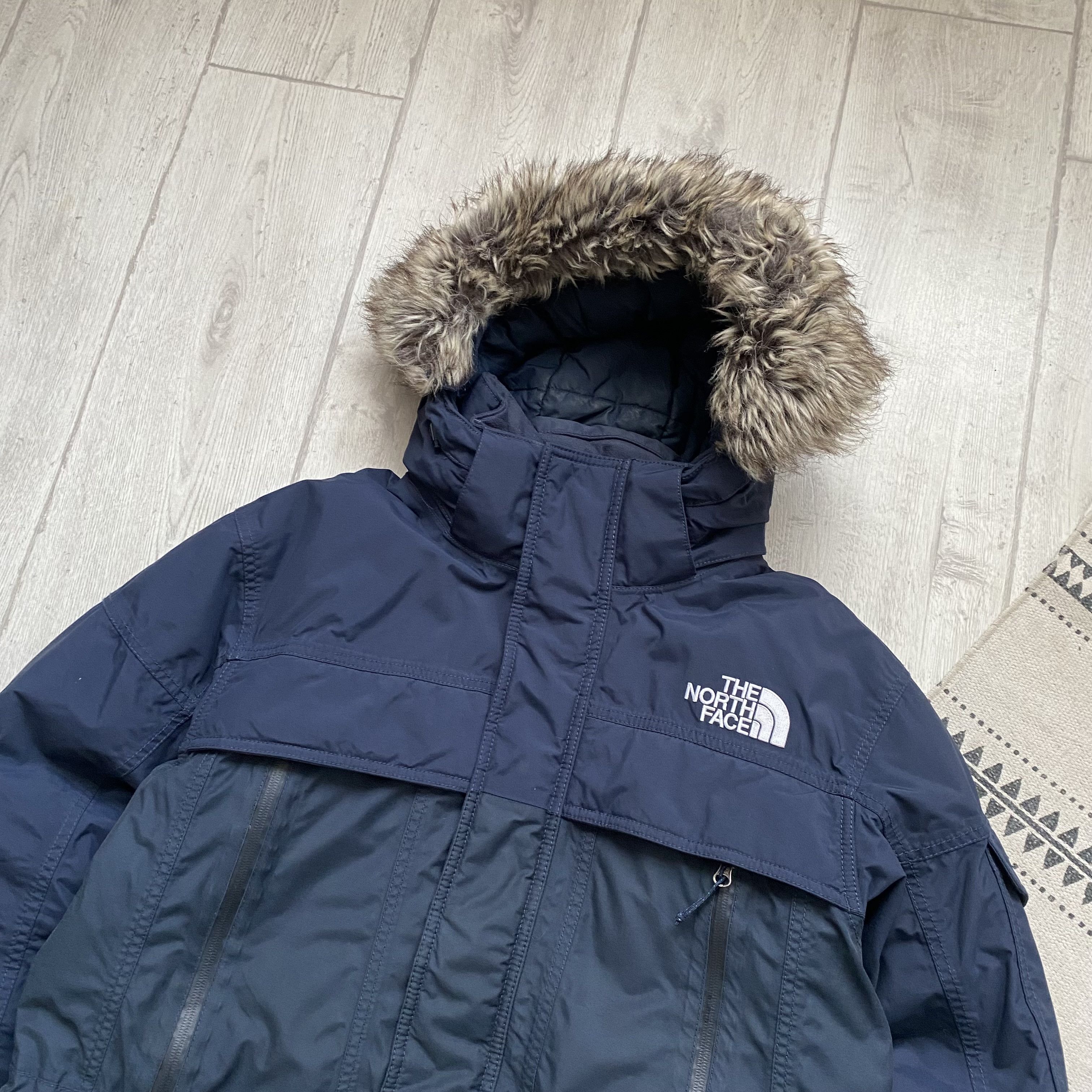 The North Face 🏔️ The north face McMurdo Down parka puffer heavy jacket Size US M / EU 48-50 / 2 - 2 Thumbnail