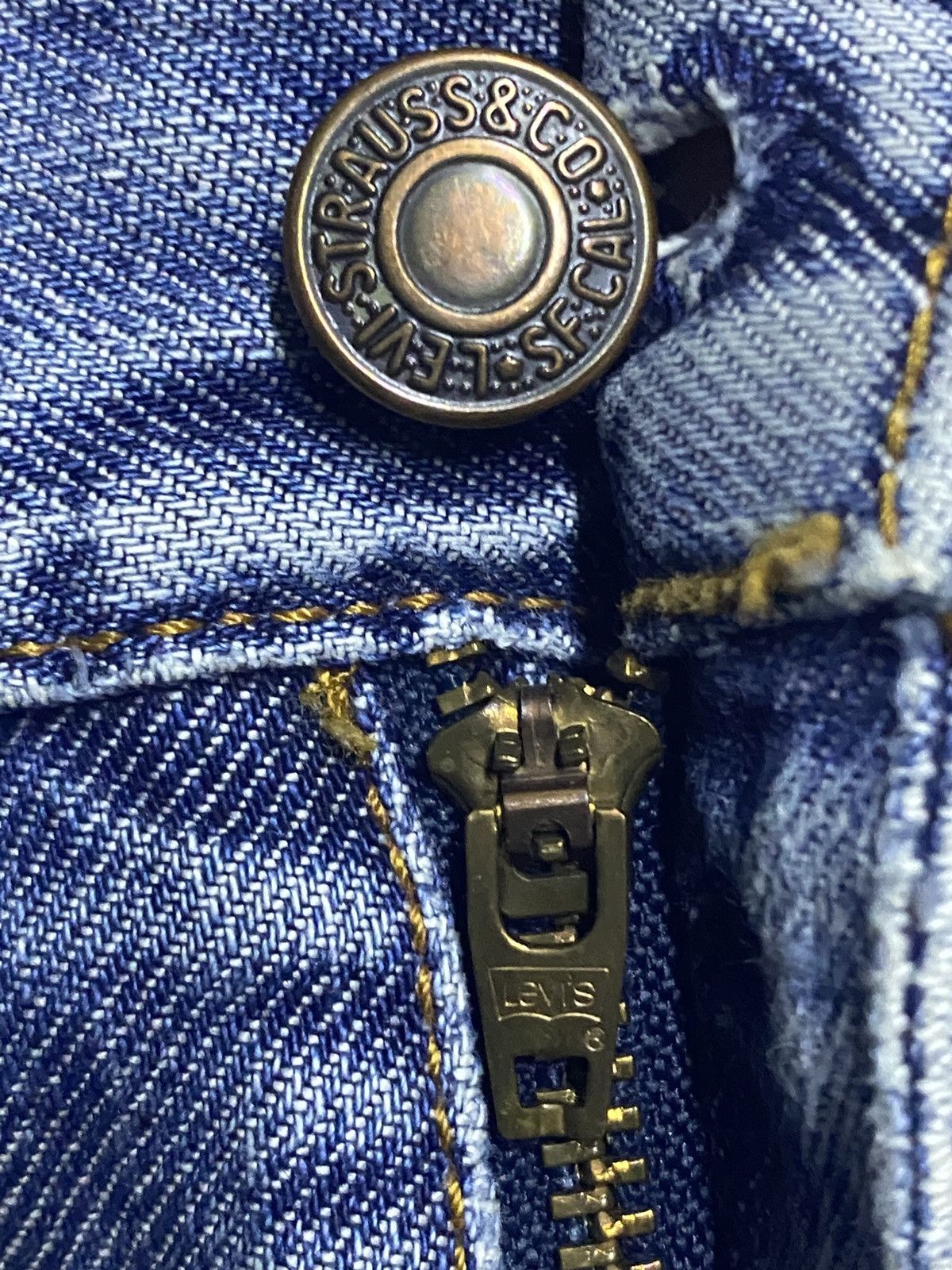 Levi's Vintage Levis 504 Blue Wash Loose Jeans Size US 28 / EU 44 - 8 Thumbnail