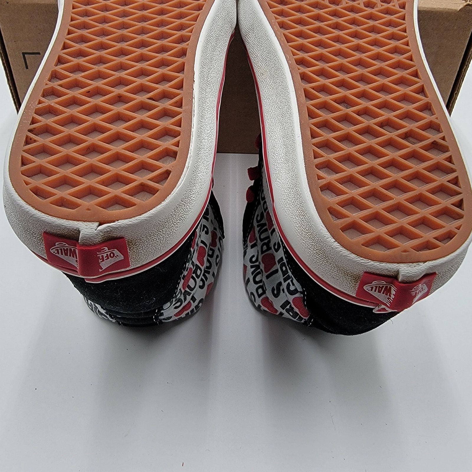 Vans Vans Sk-8 Hi (i Heart) Black/White Sz 9M/10.5W (156) Size US 9 / EU 42 - 10 Thumbnail