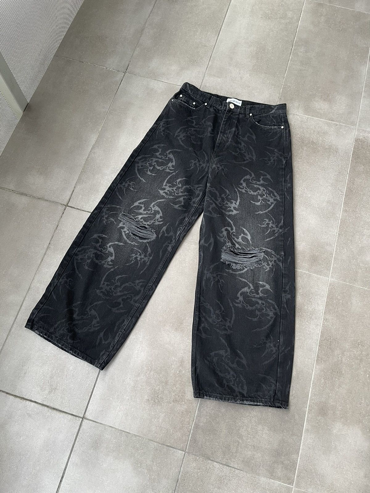 Han Kjobenhavn !DS! FW22 Han Kjobenhavn Tribal Baggy Distressed Denim Pants Size US 32 / EU 48 - 11 Thumbnail