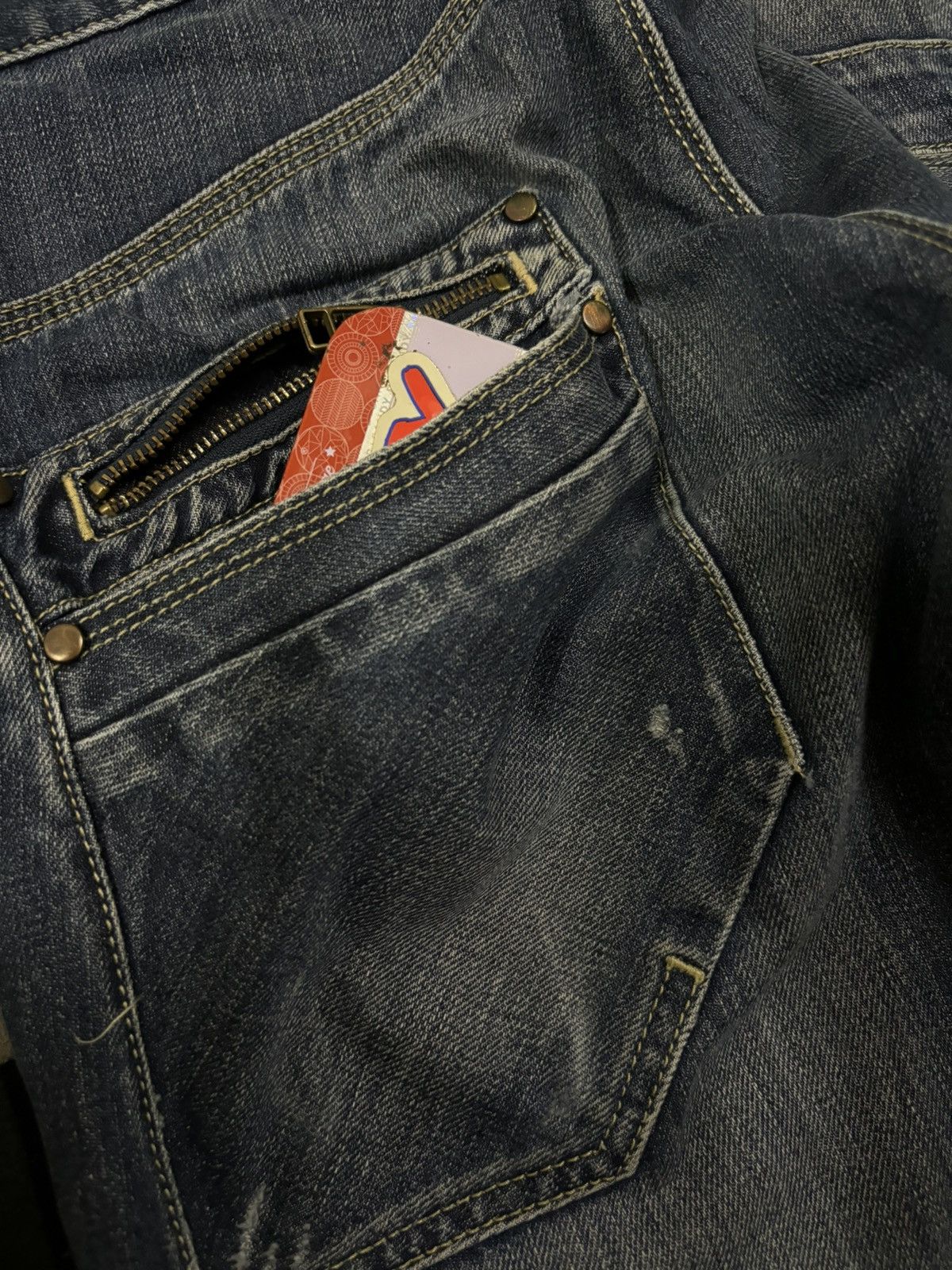Number (N)ine Japanese Brand Whiskers Distressed Jeans Number (N)ine Style Size US 32 / EU 48 - 11 Thumbnail