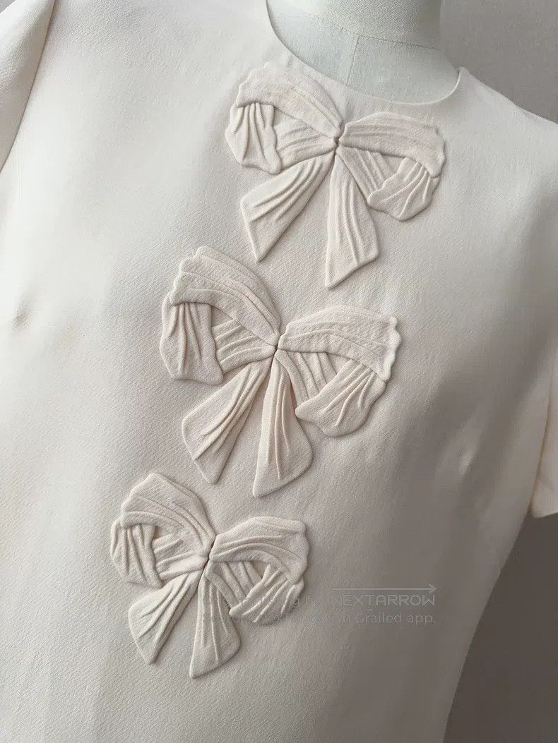 Valentino Valentino Short-sleeved dress with bow Size L / US 10 / IT 46 - 2 Thumbnail