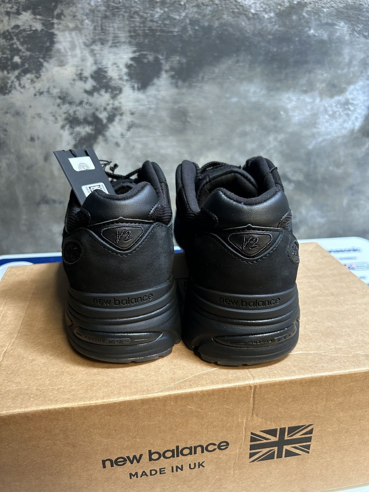 New Balance × Stone Island New balance 991v2 stone island ghost pack black Size US 11 / EU 44 - 4 Thumbnail