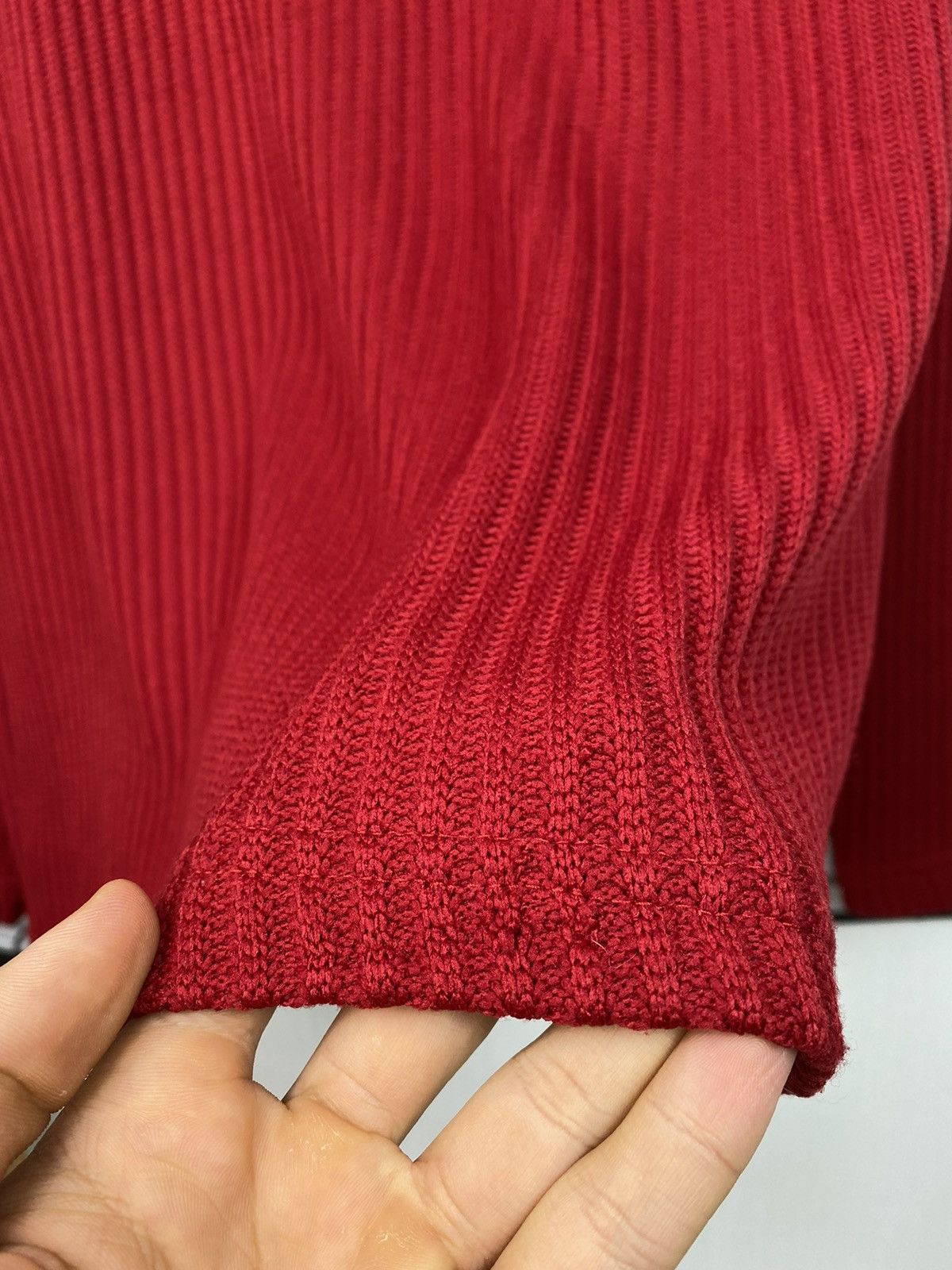 Armani × Emporio Armani Emporio Armani men sweater red XL made in italy sweatshirt Size US XL / EU 56 / 4 - 10 Thumbnail