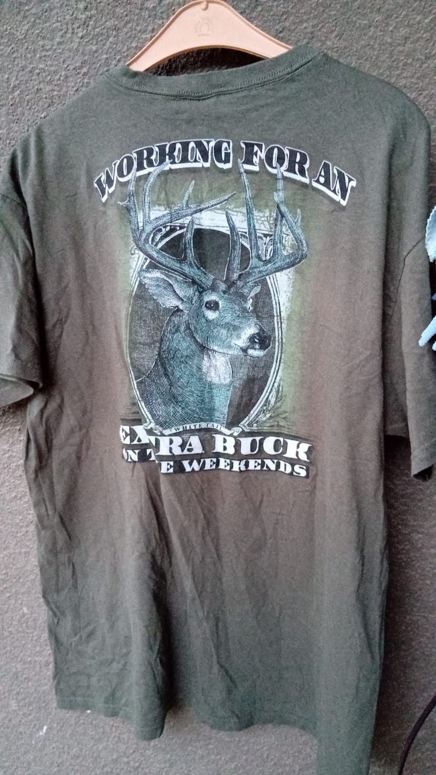 Delta × Vintage Extra Buck On The Weekend Vintage Deer t-shirt sz XL Size US XL / EU 56 / 4 - 1 Thumbnail