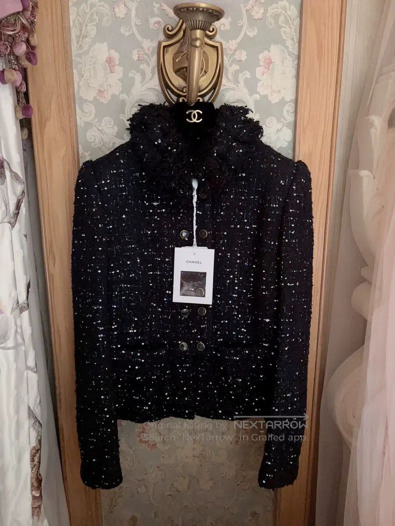 Chanel Chanel 21a Castle Colour Sequin Coat Size S / US 4 / IT 40 - 1 Thumbnail