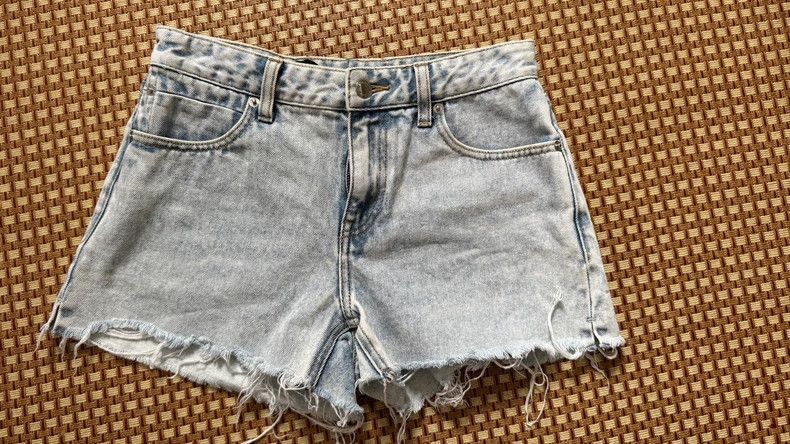 Alexander Wang Alexanderwang Crystal Logo Denim Shorts- Size 24" / US 00 / IT 34 - 2 Thumbnail