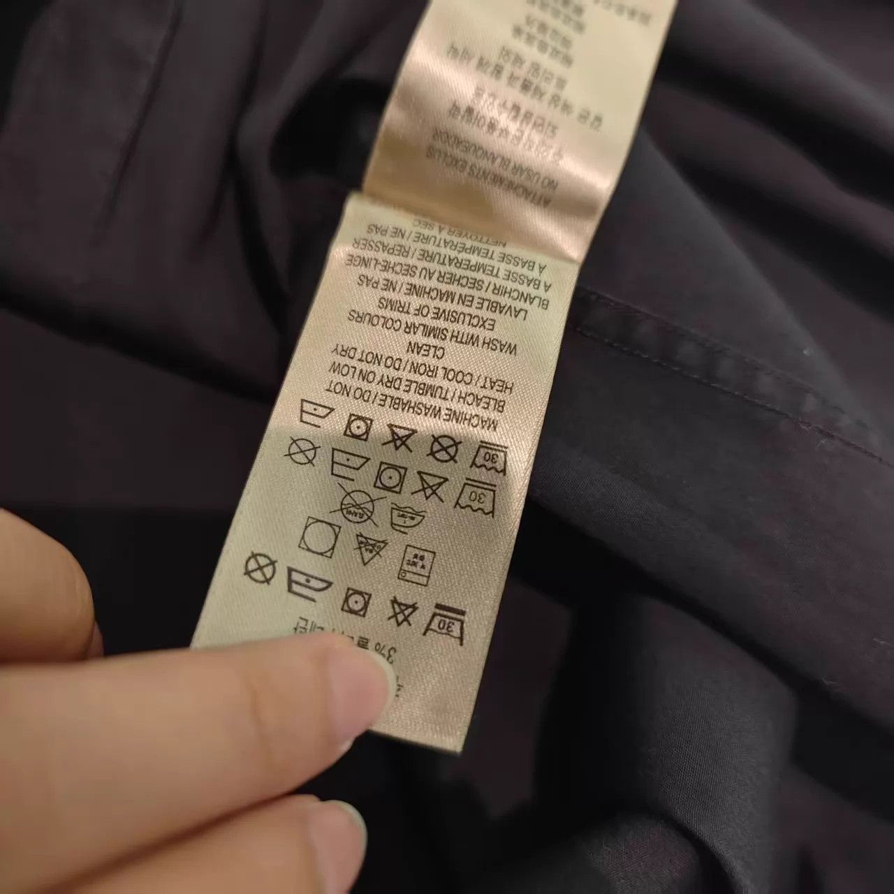 Burberry Burberry Black Horseferry Embroidered Shirt L 99New Size US L / EU 52-54 / 3 - 6 Thumbnail