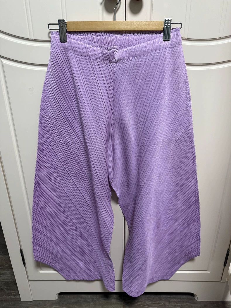 Issey Miyake Issey Miyake size:5 Pinkish-purple pleated wide-leg pants Size 31" - 1 Thumbnail