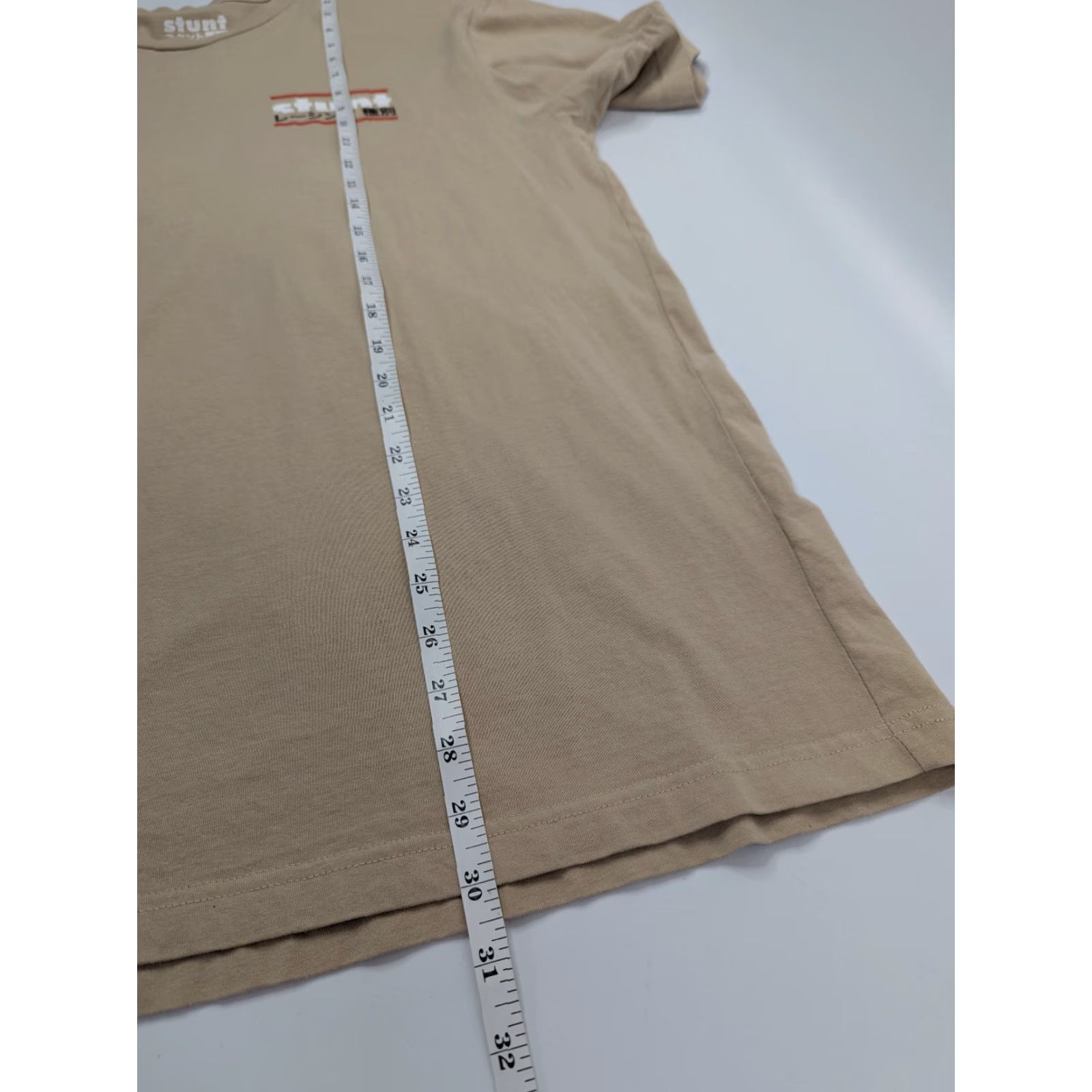 Vintage STUNT T-Shirt Beige Anime Cotton Size L Gojira R35 Sand Transformer Unisex Adults Size US L / EU 52-54 / 3 - 4 Thumbnail