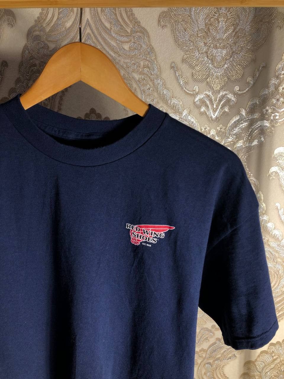 Red Wing Vintage Red Wing Boots Retro T-shirt USA Casual Y2K 90s Size US XL / EU 56 / 4 - 2 Thumbnail