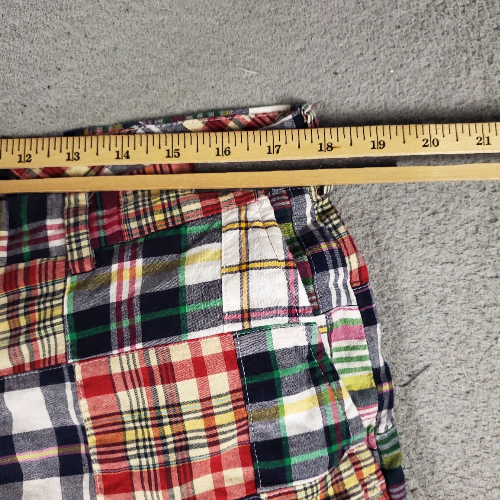 Brooks Brothers VINTAGE Brooks Brothers Shorts Mens 38 Chino Flat Front Plaid Casual Classic Preppy Blue Size US 38 / EU 54 - 5 Thumbnail