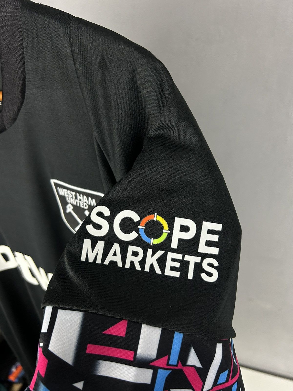Umbro WEST HAM UNITED UMBRO 2022 2023 AWAY FOOTBALL SOCCER JERSEY Size US XL / EU 56 / 4 - 6 Thumbnail