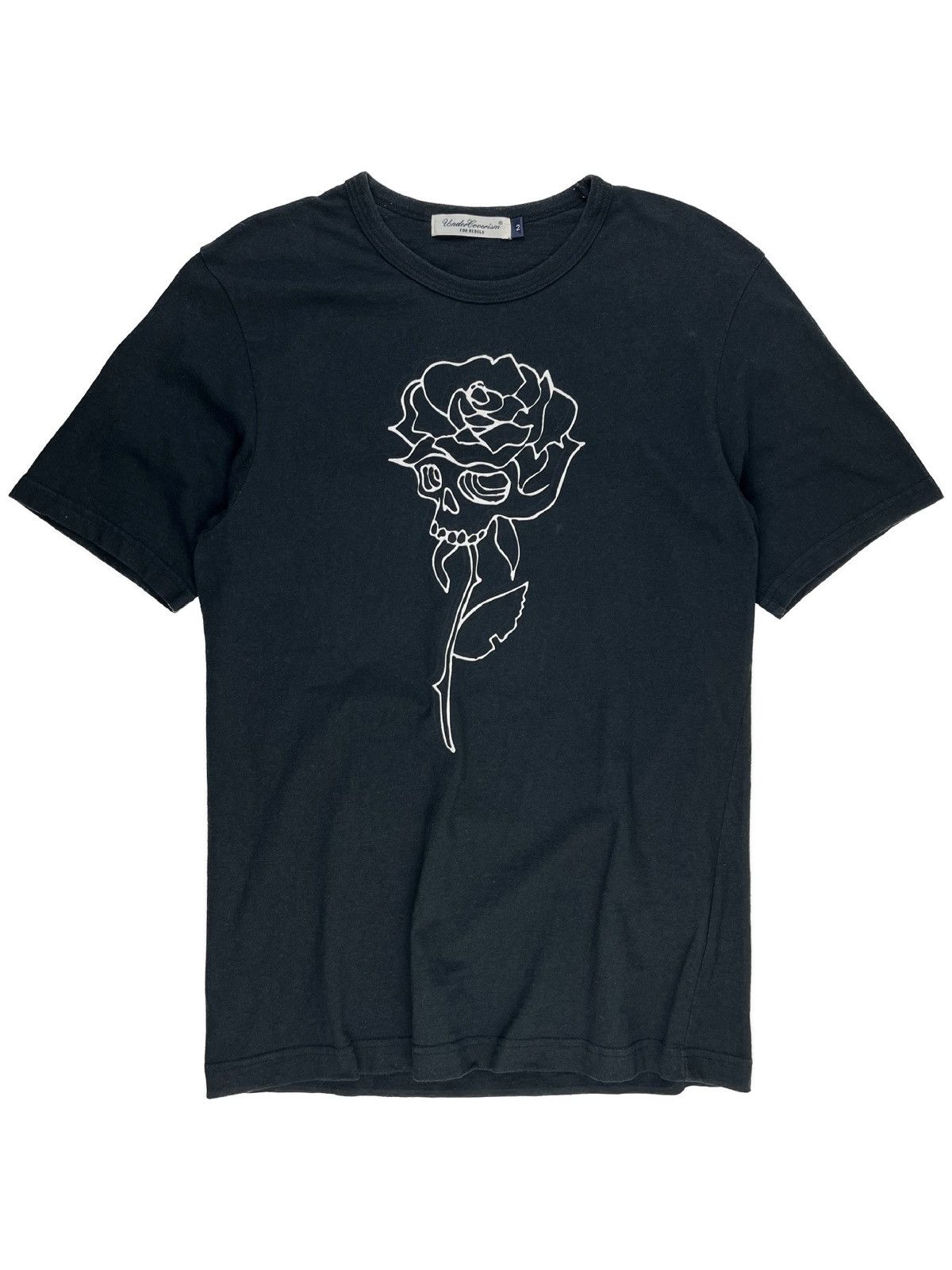 image of Undercover Skull Rose Print Tshirt in Black, Men's (Size Medium)