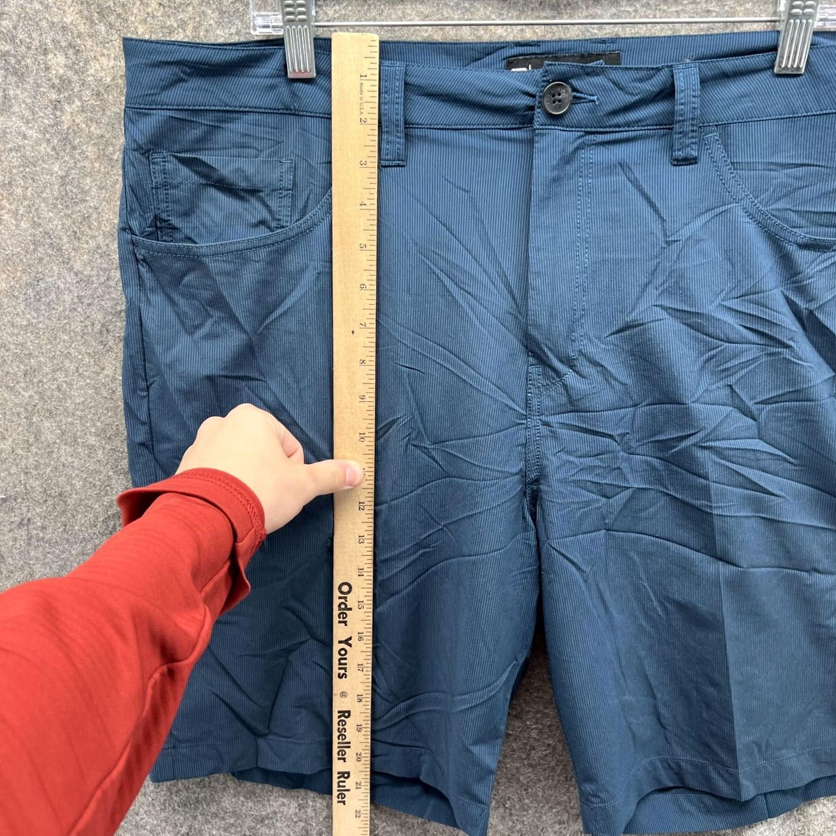 TravisMathew Travis Mathew Shorts Men 40 Blue Chino Pleated Casual Polyester Stretch Golf Size US 40 / EU 56 - 7 Thumbnail