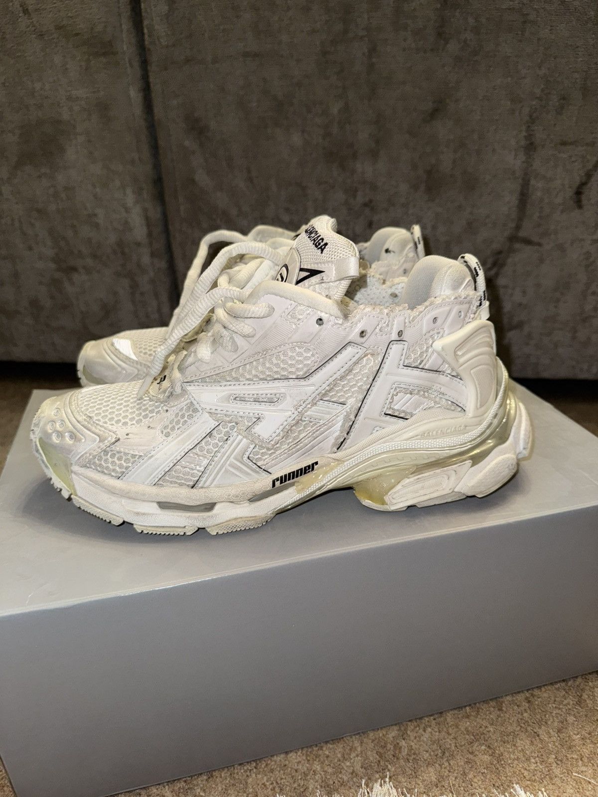 Balenciaga Balenciga runner white size us 8 Size US 8 / EU 41 - 3 Thumbnail