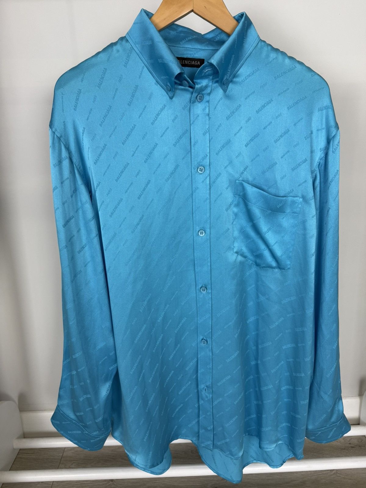 Balenciaga Balenciaga Silk Monogram Shirt Size XS / US 0-2 / IT 36-38 - 3 Thumbnail
