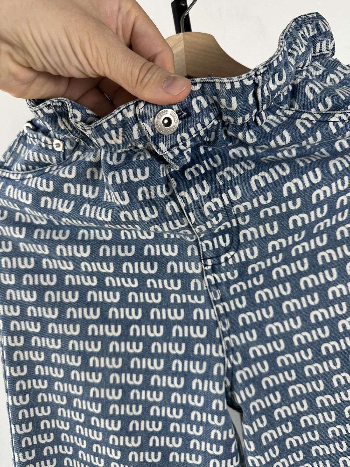 Miu Miu Miu Miu All-Over Logo Print Denim Jeans – Made in Italy Size 28" / US 6 / IT 42 - 5 Thumbnail