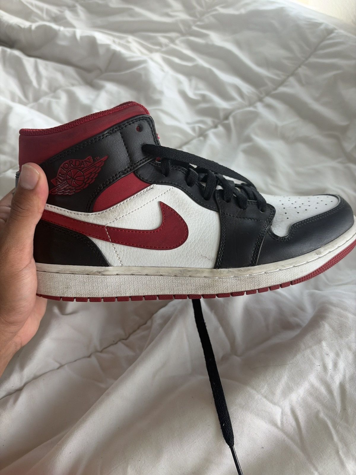 Nike gym red nike mid’s Size US 10 / EU 43 - 4 Thumbnail