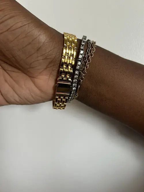 VIBE Vintage 90s vintage retro luxury style quartz Gold watch Size ONE SIZE - 4 Thumbnail