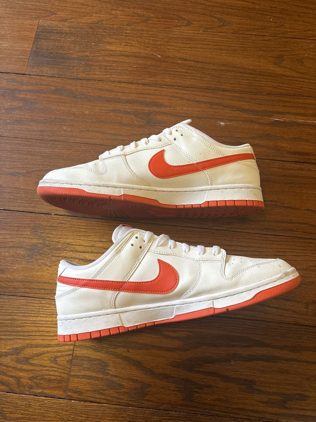 Nike Nike Dunks White and Red Size US 12 / EU 45 - 6 Thumbnail