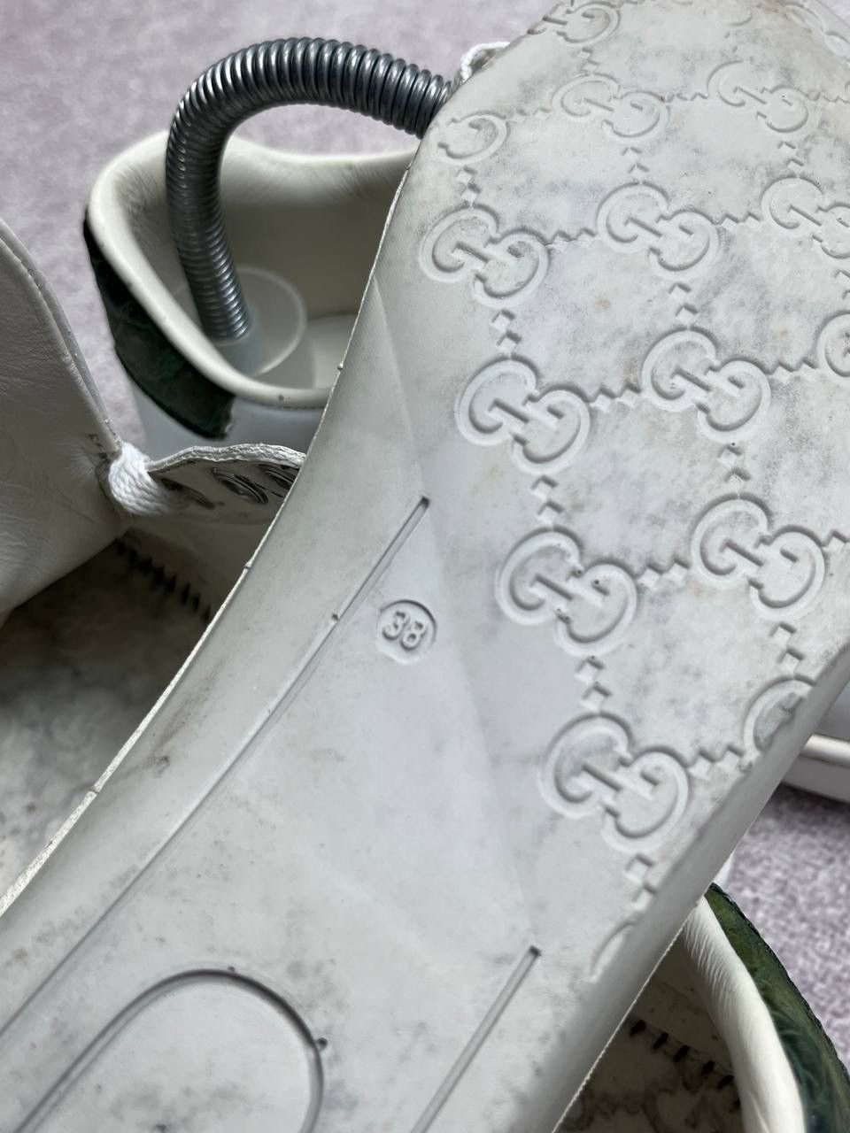 Gucci × Vintage Vintage Gucci GG Ace Low Leather Sneakers Y2K 38 Size US 5.5 / EU 38 - 15 Thumbnail