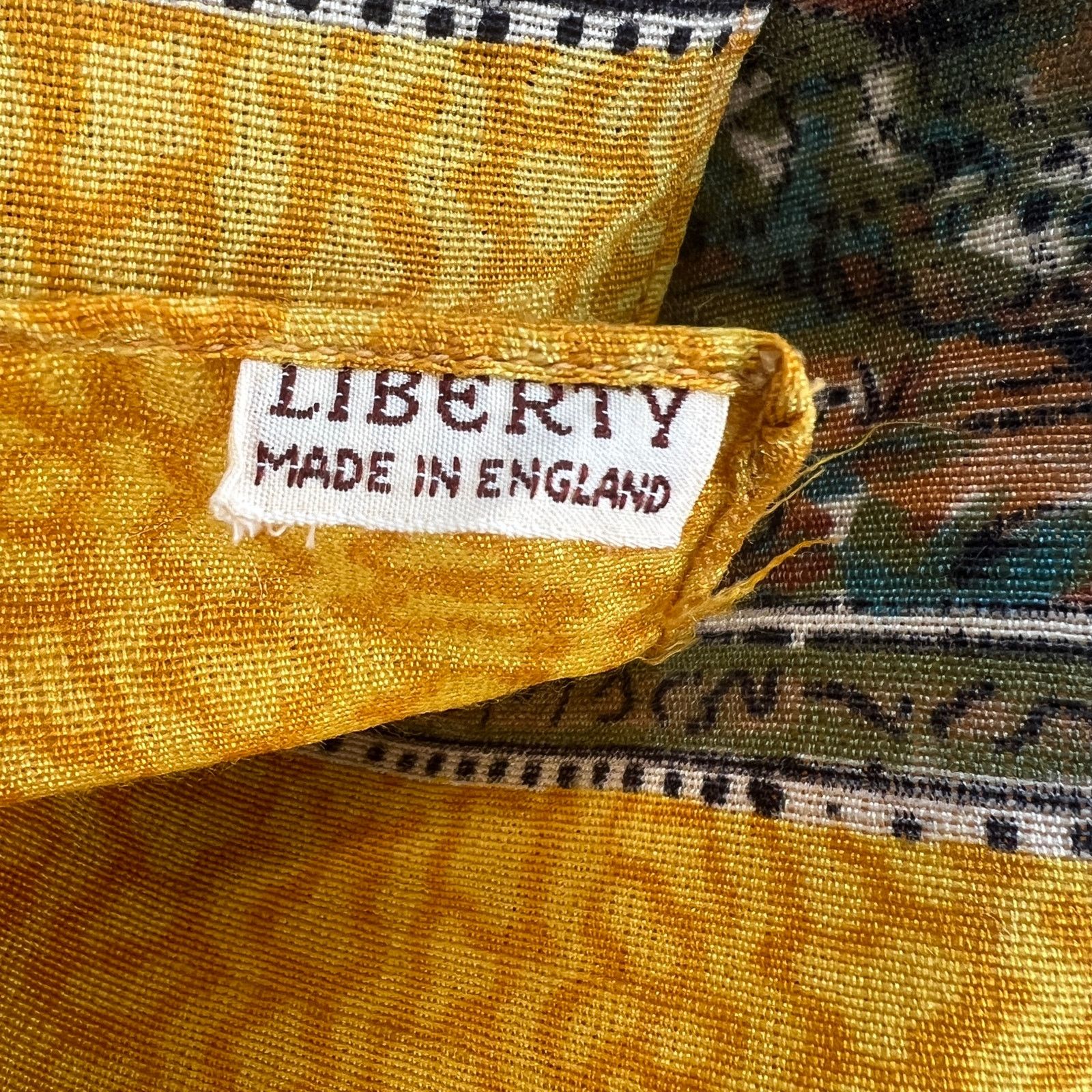 Liberty Vintage Liberty of London Yellow Scarf Hunting Motif Size ONE SIZE - 3 Thumbnail