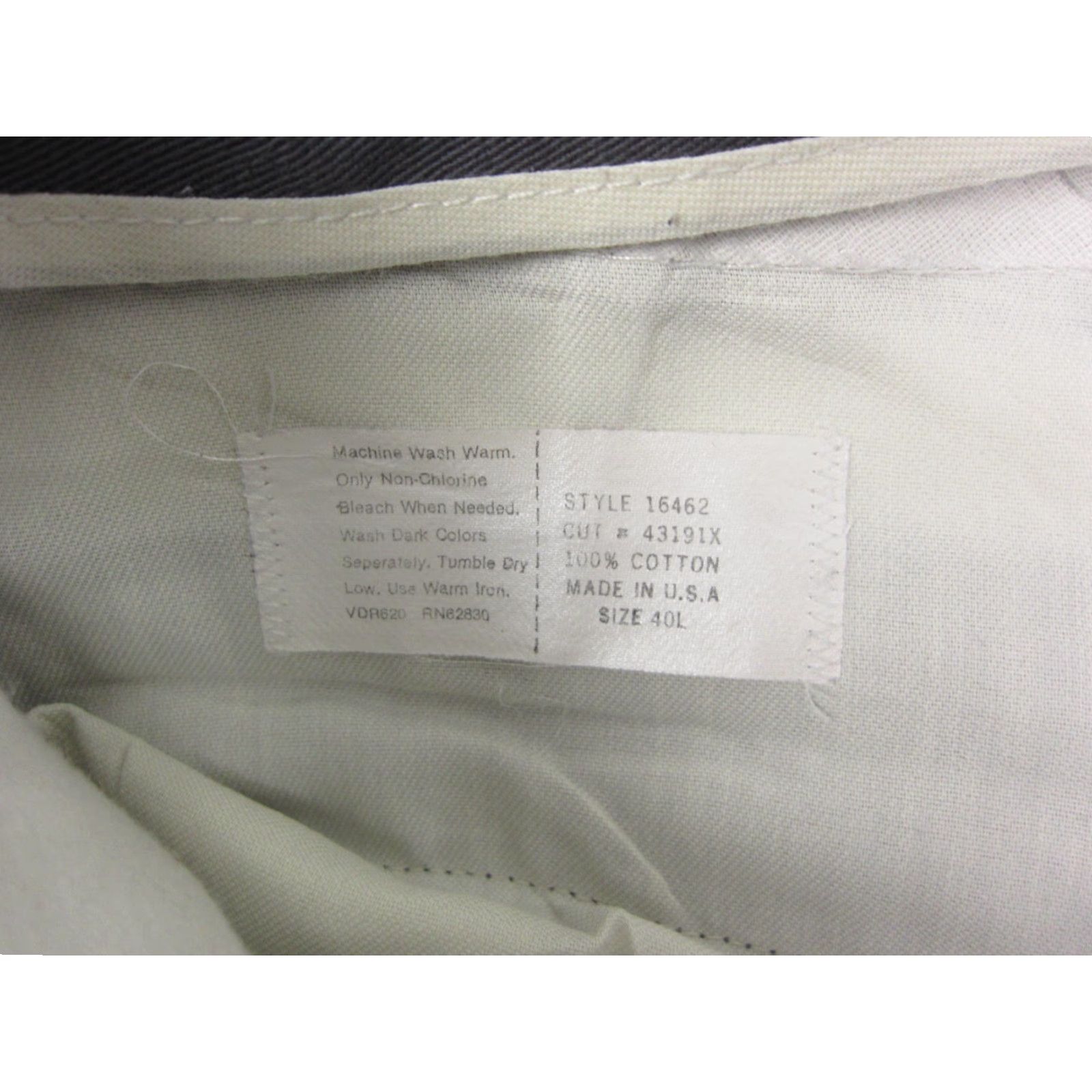 Lands' End VINTAGE Lands' End Pants Mens 40Lx35 Gray Cotton Pleated Dress Pants Straight Leg Regular Front Zip Button Waist 40 Inseam 35 Lacework? Size US 40 / EU 56 - 5 Thumbnail