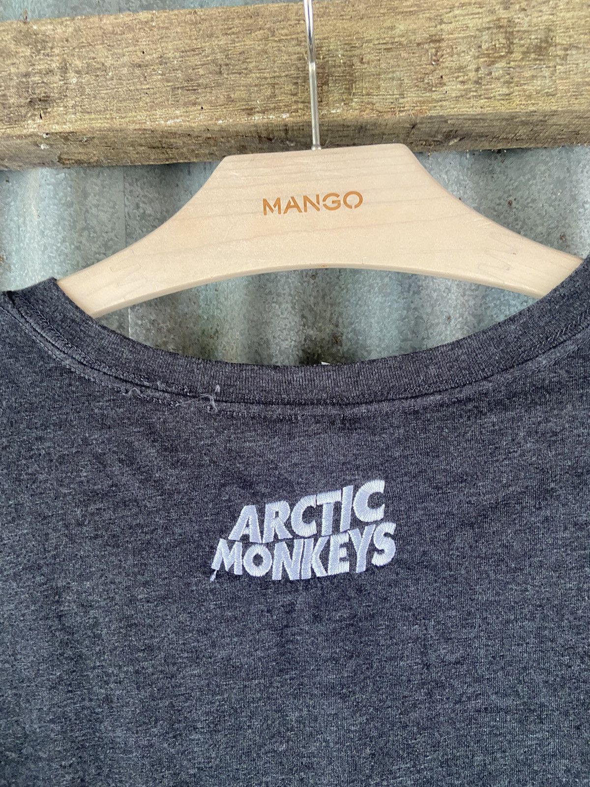 Band Tees ARCTIC MONKEY DO I WANNA KNOW ? Size S / US 4 / IT 40 - 5 Thumbnail