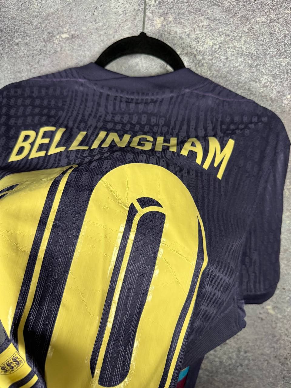 Vintage BELLINGHAM England National Team 2024 Away Soccer Jersey Size US XL / EU 56 / 4 - 15 Thumbnail