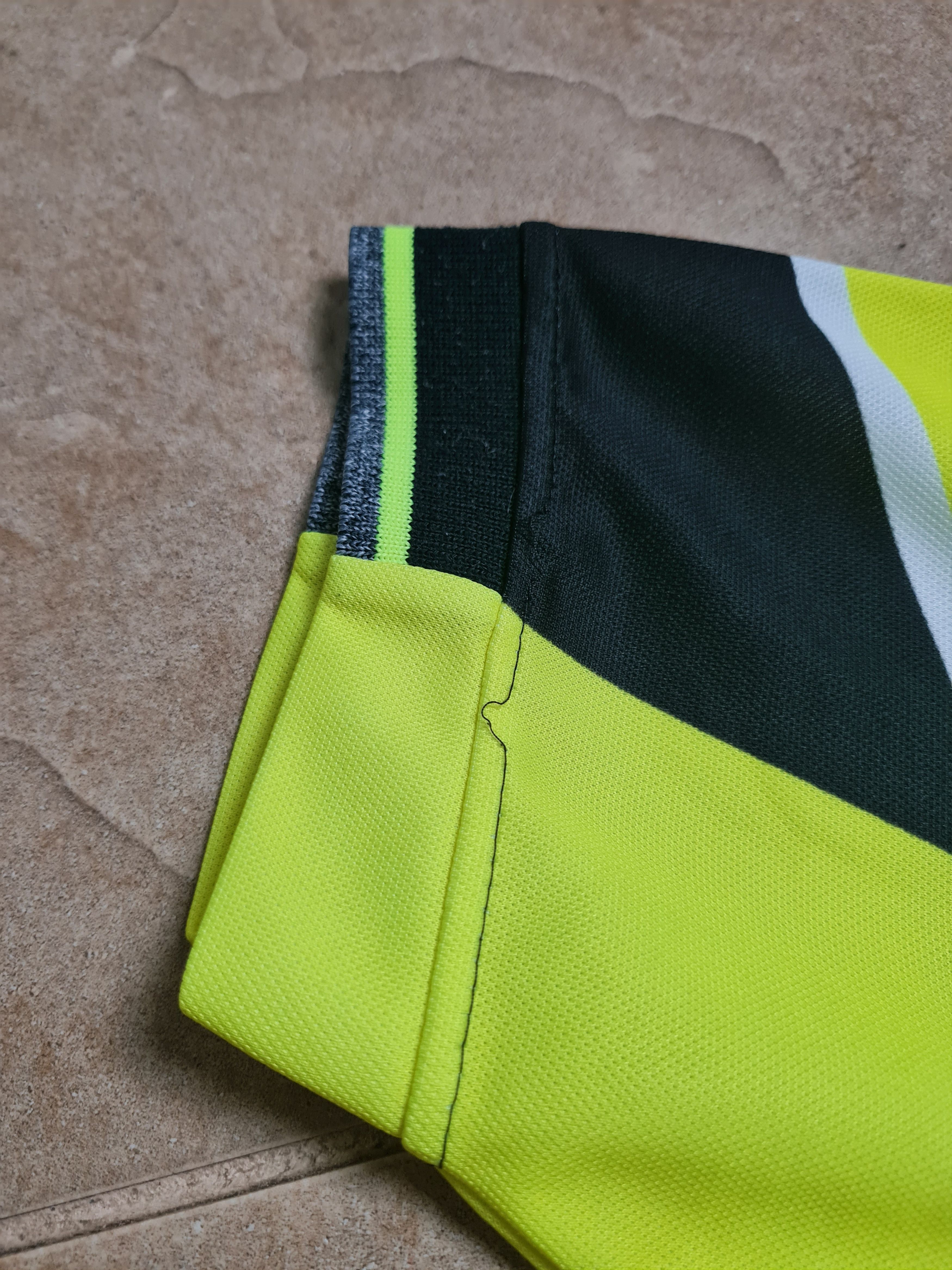 Nike Retro Jersey Borussia Dortmund Nike 1997/1998 Home Shirt Size US S / EU 44-46 / 1 - 19 Thumbnail