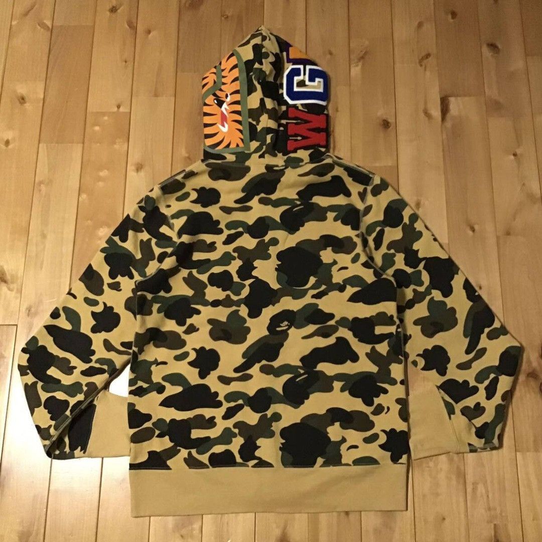Bape BAPE 1st camo yellow shark full zip hoodie a bathing ape Size US M / EU 48-50 / 2 - 2 Thumbnail