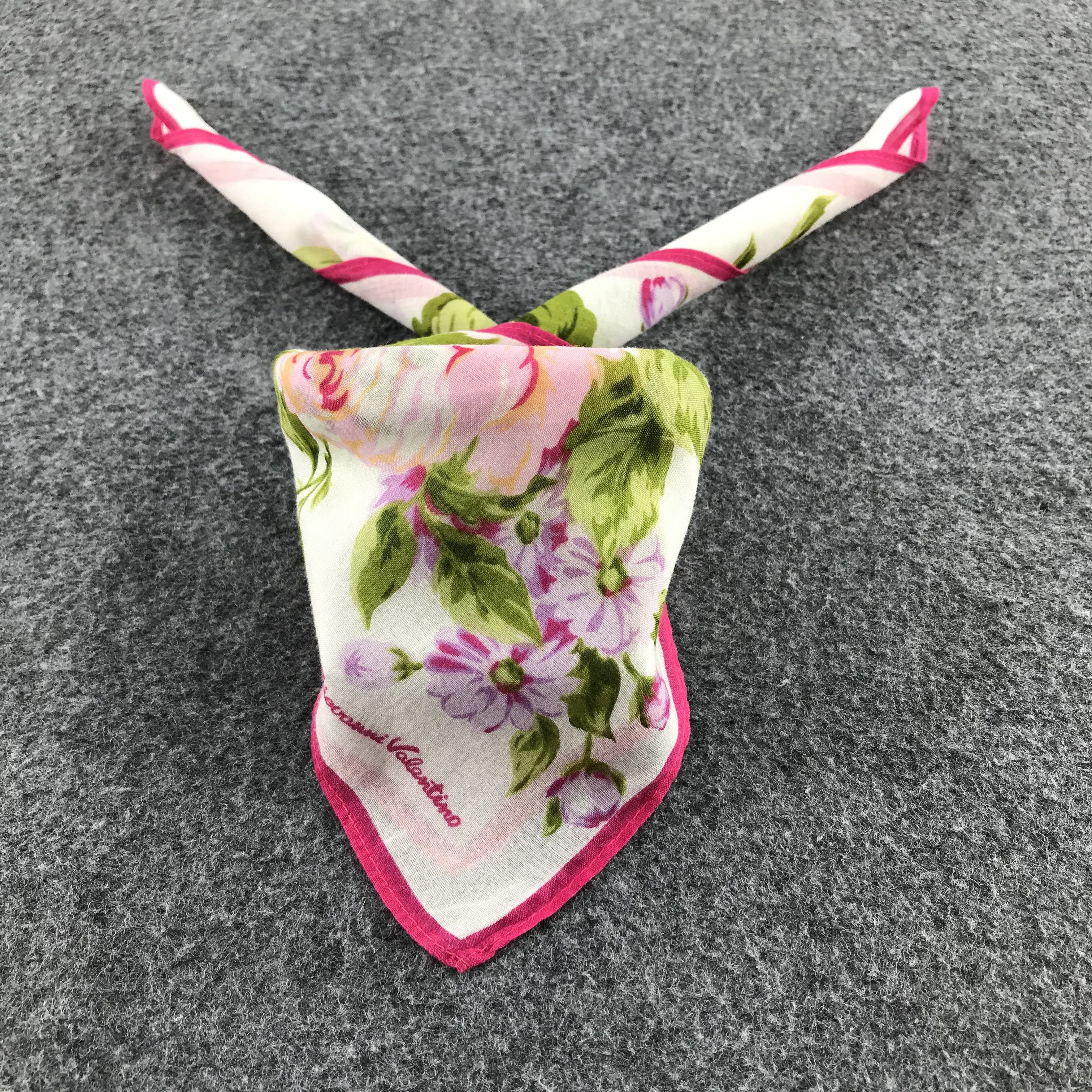 Giovanni Valentino Giovanni Valentino Handkerchief Neckerchief Bandana H1269 Size ONE SIZE - 1 Thumbnail