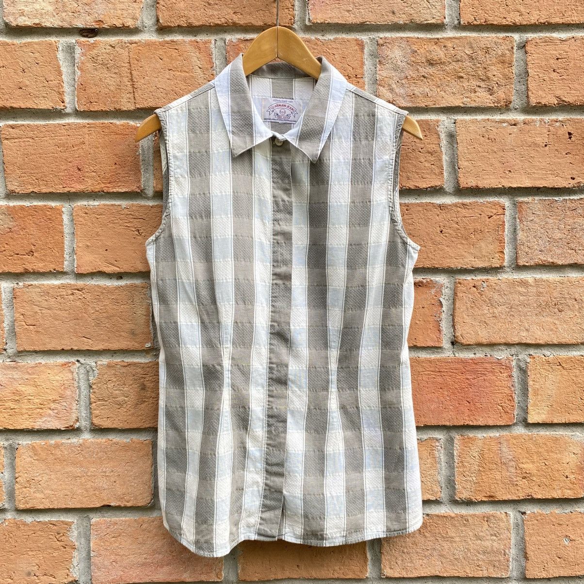 Armani ARMANI JEANS Sleeveless Check Shirt Size M / US 6-8 / IT 42-44 - 3 Thumbnail