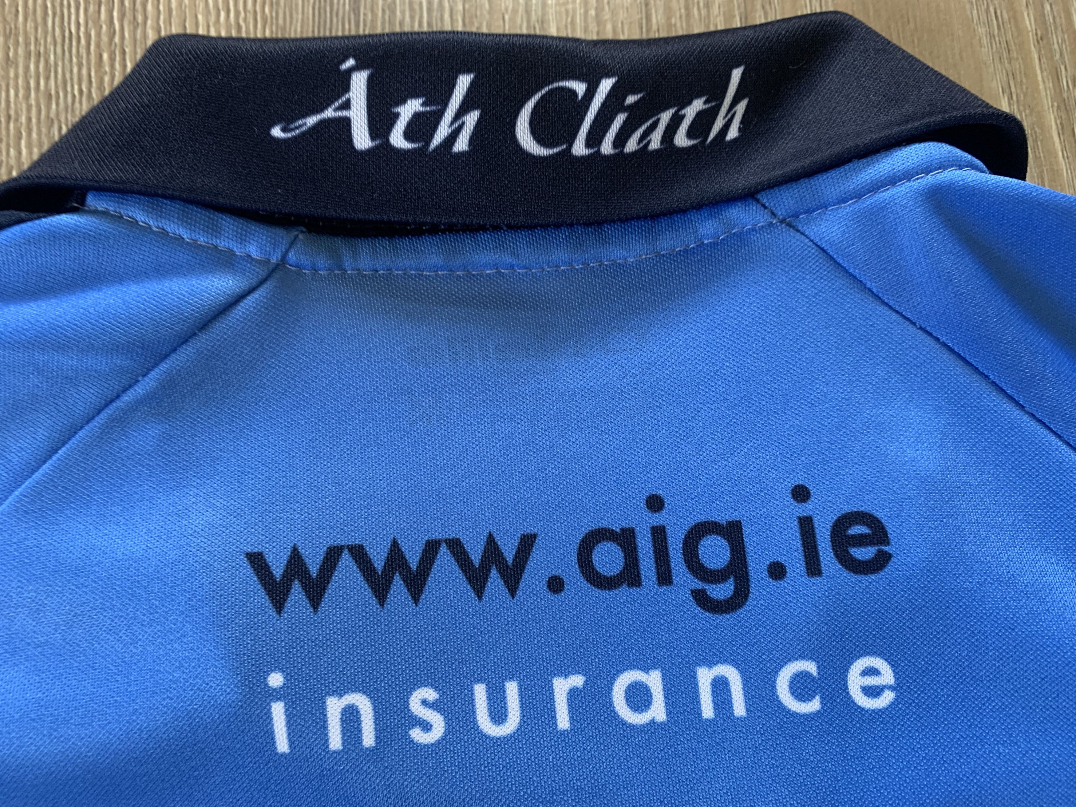 O'Neills × Vintage Vintage Oneills Ath Cliath Dublin Gaa Rugby Jersey Size US M / EU 48-50 / 2 - 7 Thumbnail