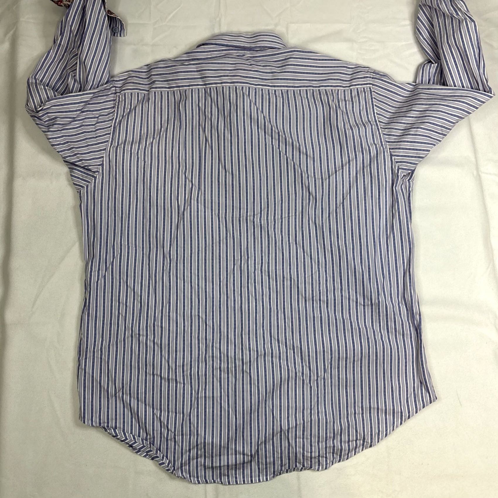 Robert Graham Robert Graham Button-Up Shirt Men’s XL Blue Striped Flip Cuff Shirt Men's XL Blue Striped Flip Cuff Size US XL / EU 56 / 4 - 7 Thumbnail