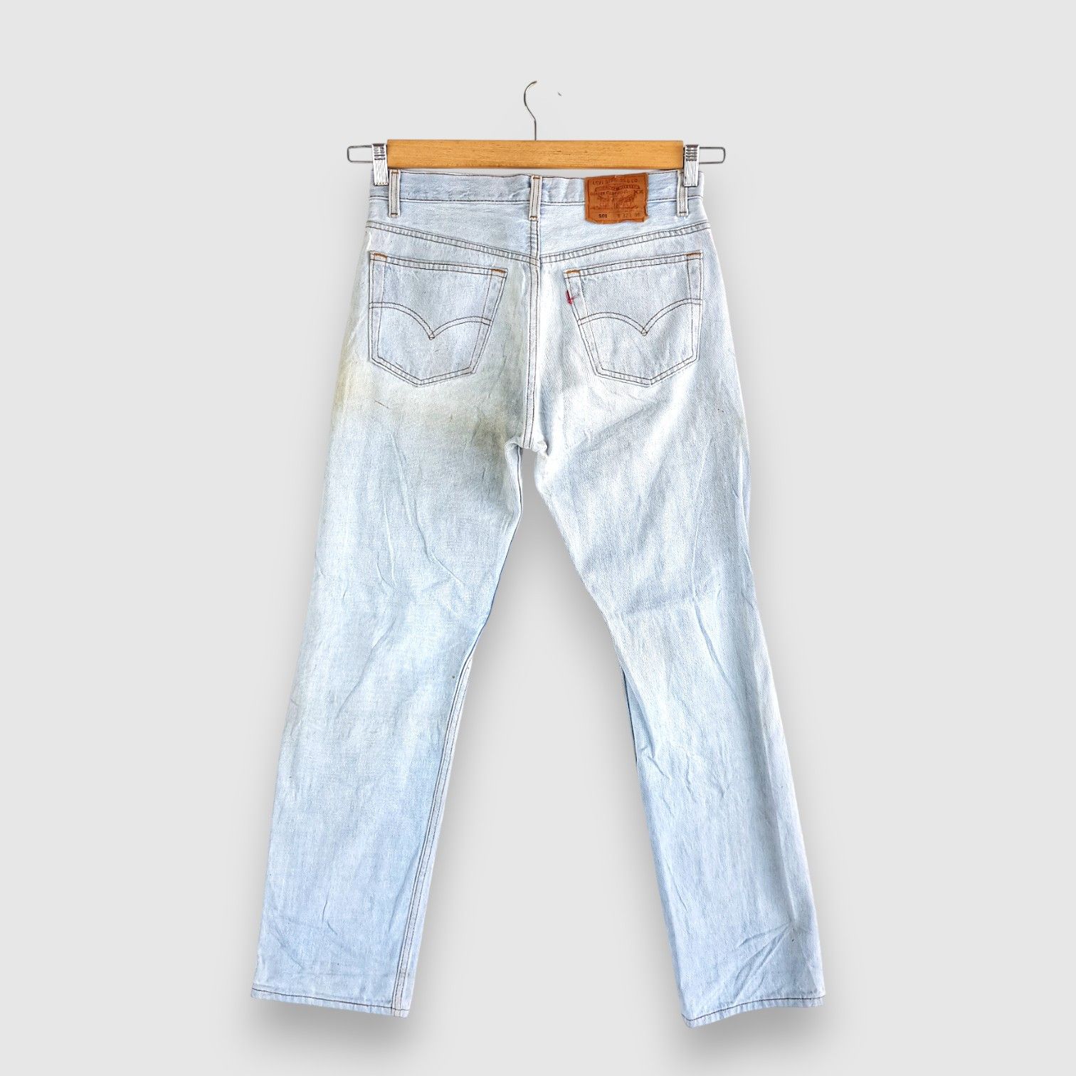 Levi's Vintage Dirty Levis 501 Light Wash Jeans Levi's Faded Denim Size US 30 / EU 46 - 2 Thumbnail