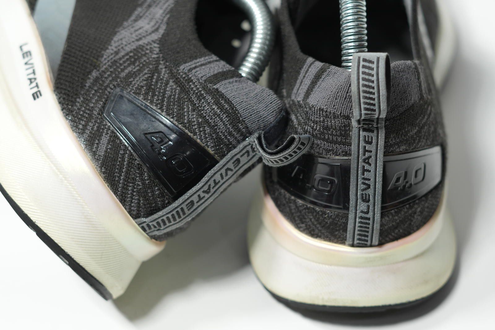 Brooks Brooks Sneaker Women's 10 Medium Black Levitate 4 Running Size US 10 / IT 40 - 3 Thumbnail