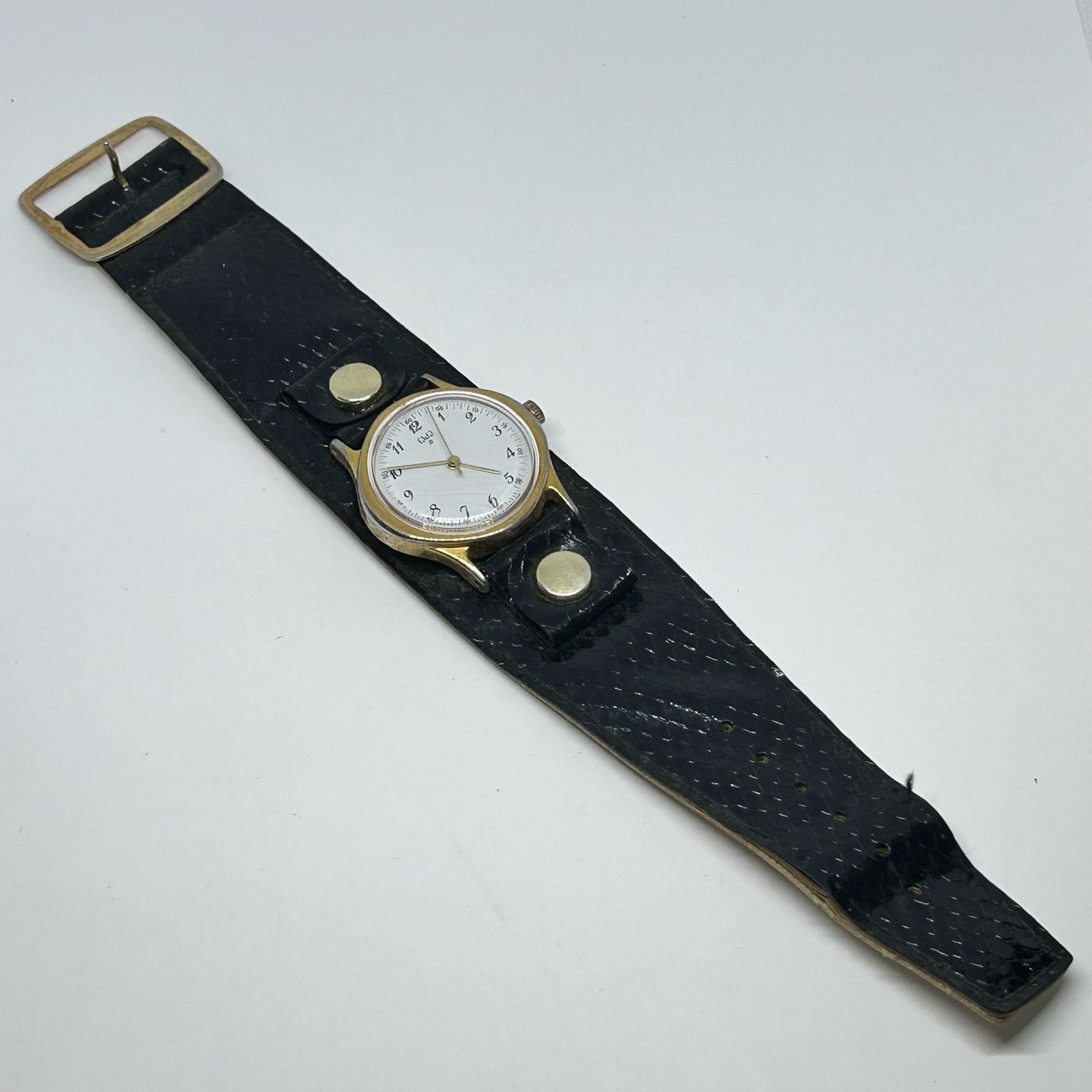 Other Q&Q Gold Tone Women’s Vintage Watch Black Strap St. Steel Size ONE SIZE - 4 Thumbnail