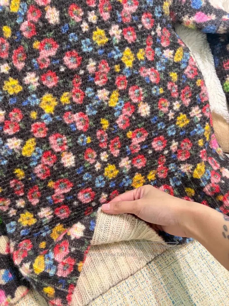 Comme des Garcons Comme Des Garcons one-size-fits-all Colorful Floral Knit Sw Size S / US 4 / IT 40 - 8 Thumbnail