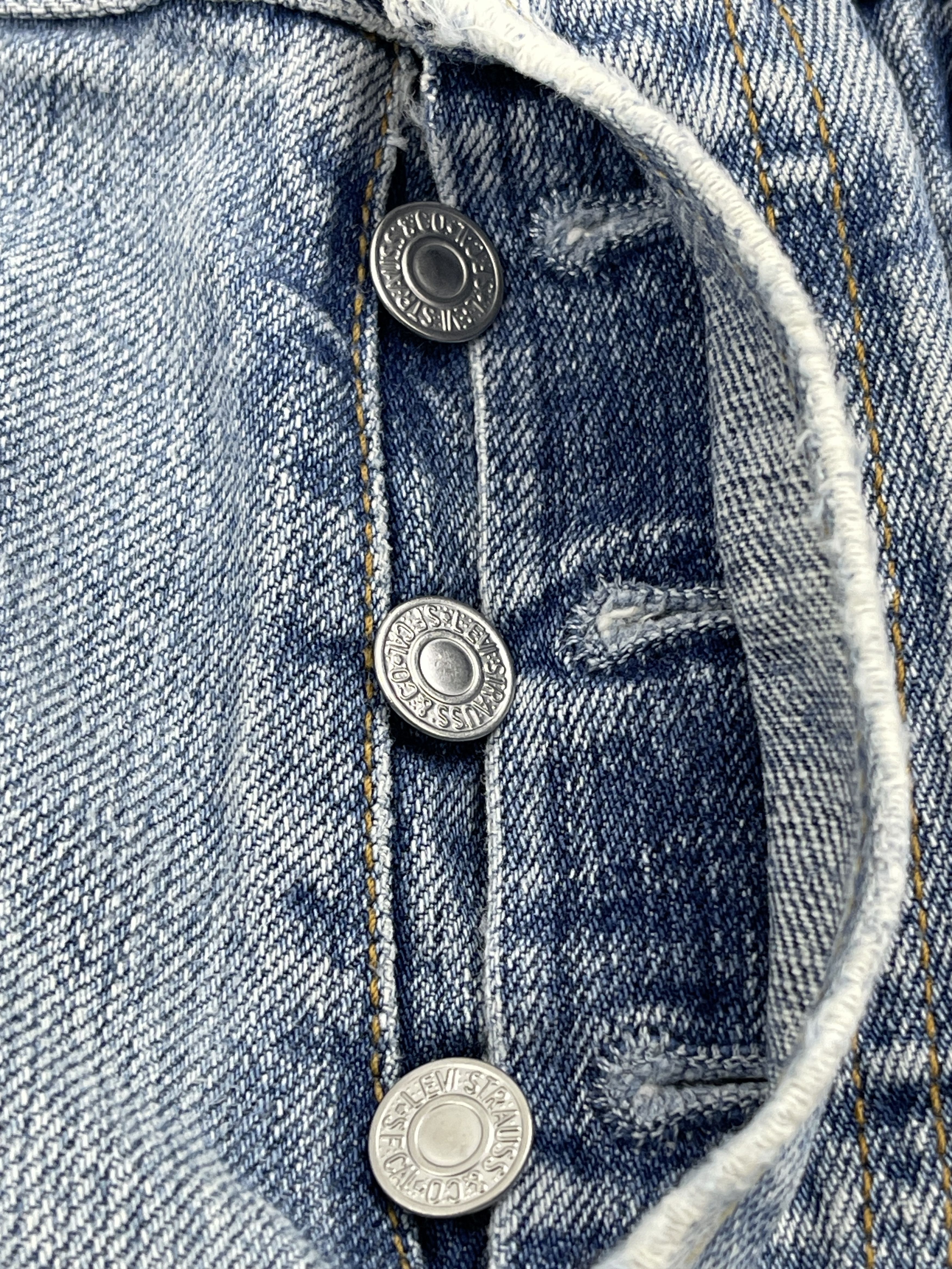 Levi's × Vintage Light Washed Vintage 90s Levi's 501 Jeans Size US 29 - 12 Thumbnail