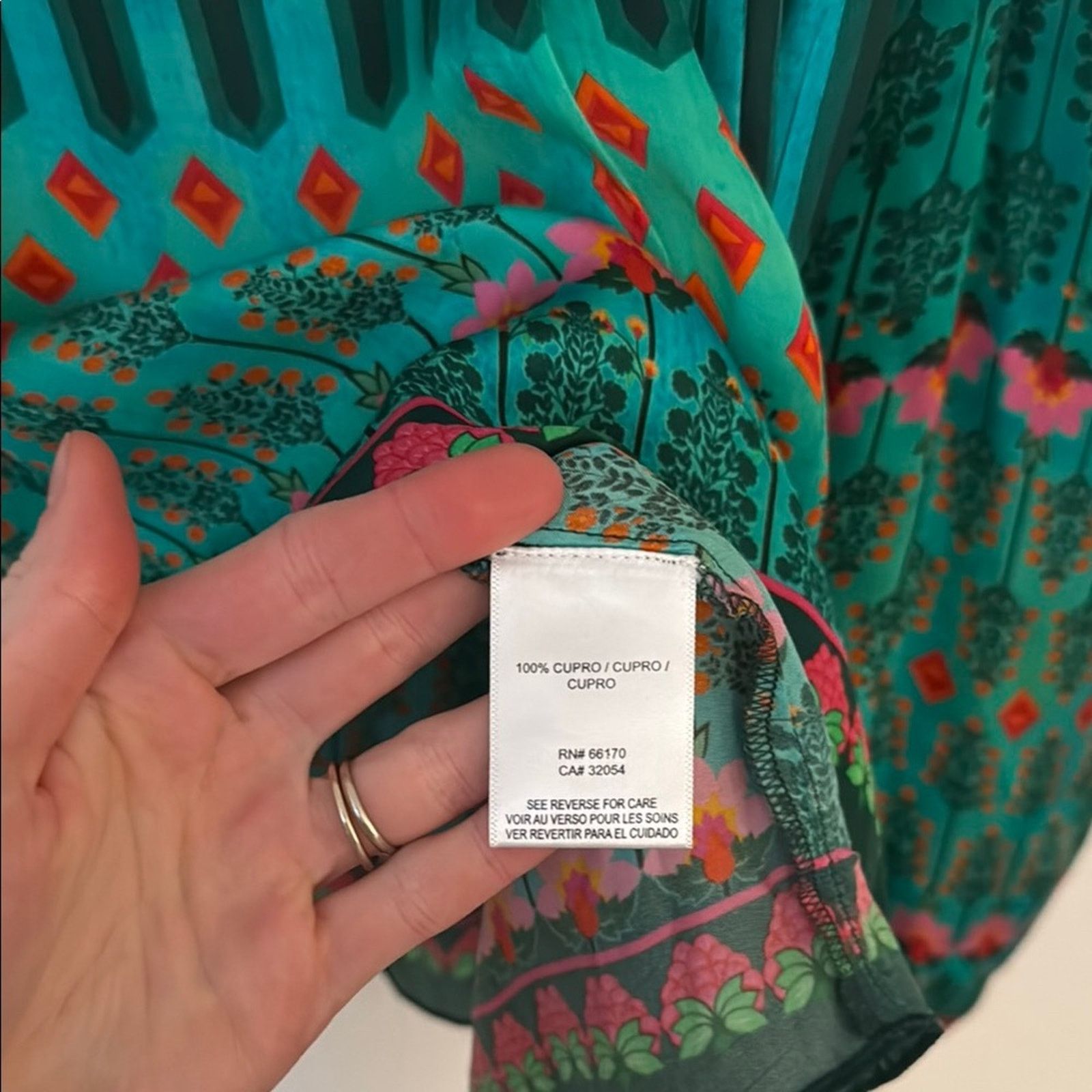 Johnny Was Johnny Was XS Lahira Green Blouse with Puff Sleeves Size XS / US 0-2 / IT 36-38 - 8 Thumbnail