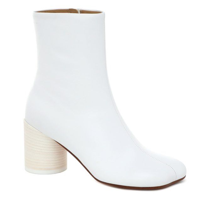 o1w1db10324 Ankle Boots in White