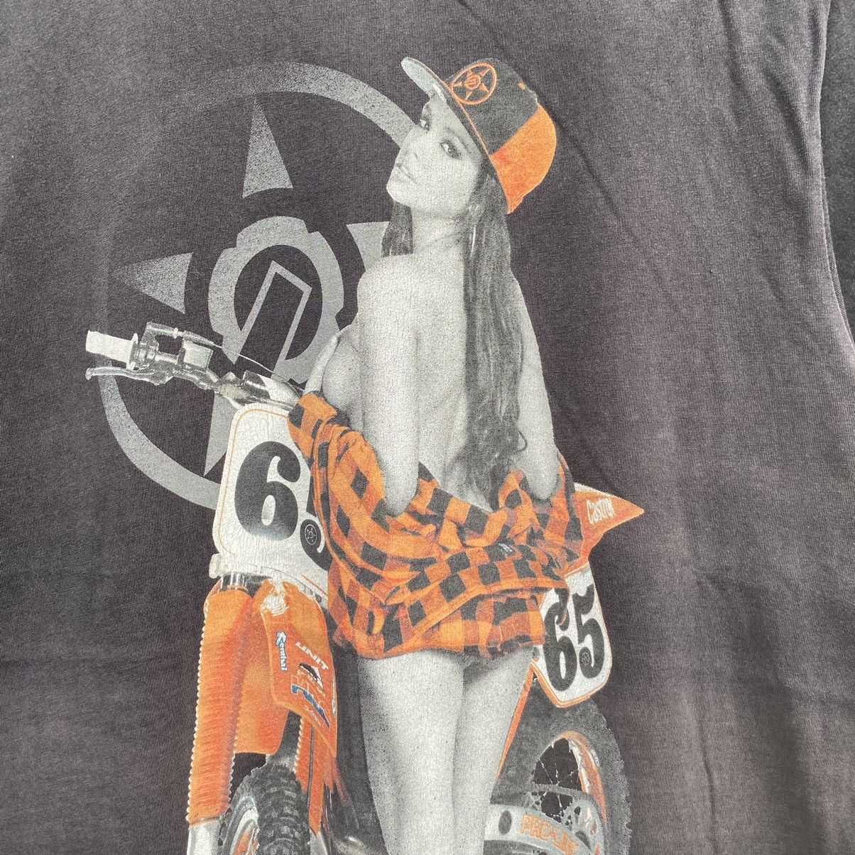 G-Unit Thrashed Faded Unit HOOKUPS PORNSTAR ERD GRUNGE TEE Size US M / EU 48-50 / 2 - 3 Thumbnail